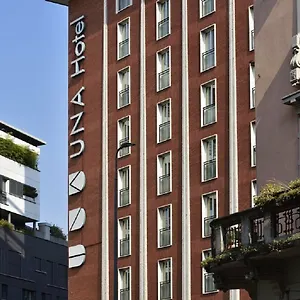 Mediterraneo **** Milan